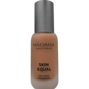 MADARA SKIN EQUAL Foundation SPF 15 - 30 ml - 90 Chestnut